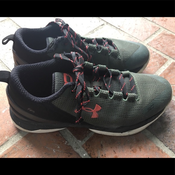 under armour army green shoes